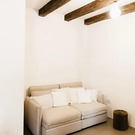 Grad House Nocleg ze śniadaniem Štanjel