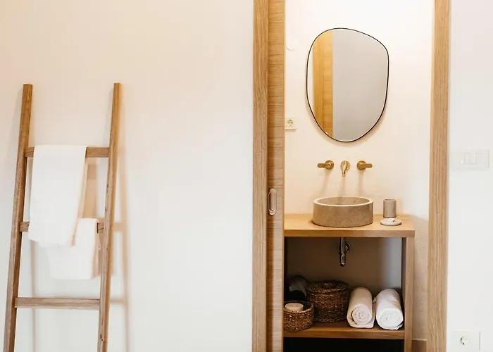 Nočitev z zajtrkom Grad House 3*