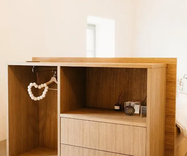 Grad House Nočitev z zajtrkom