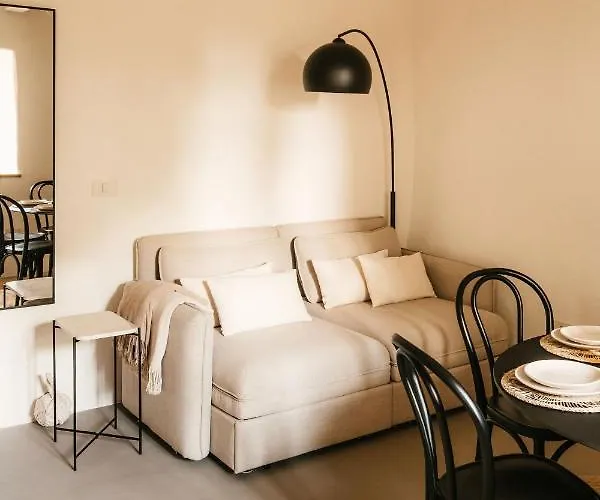 Nočitev z zajtrkom Grad House 3*